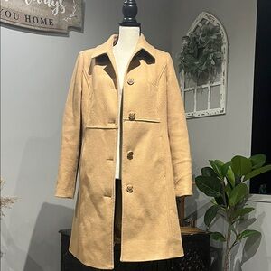 NOVELTI Tan Women's Coat